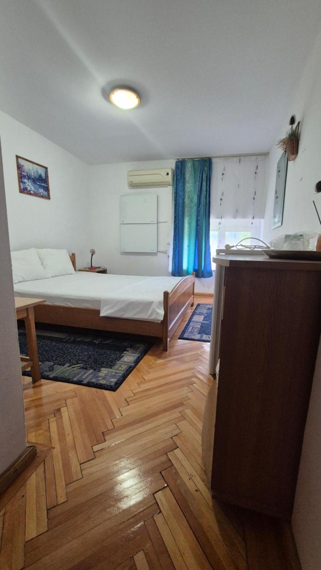 Vila Crinilor Călimăneşti エクステリア 写真